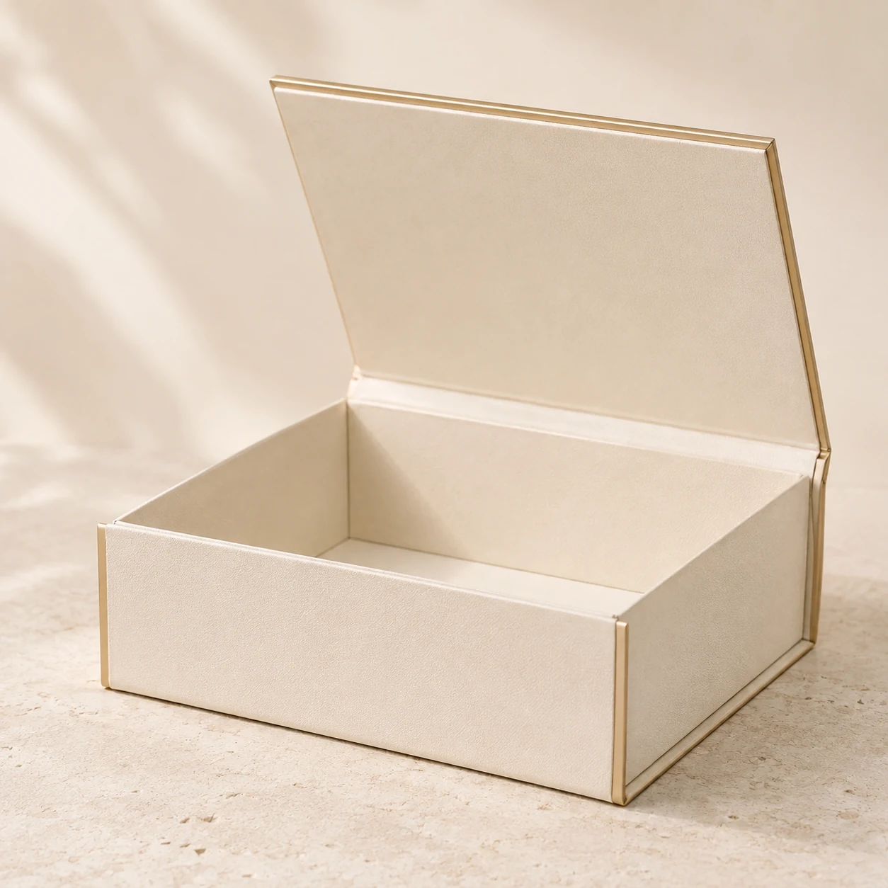 Magnetic Closure Rigid Box